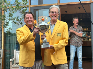 Winnaars OTC Golf Erik Gunter (rechts) en Hugo Baars